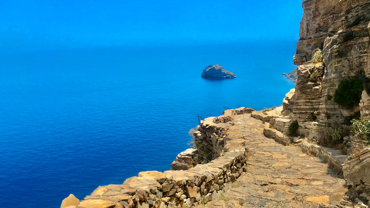 Amorgos: trekking nel cuore del Mar Egeo