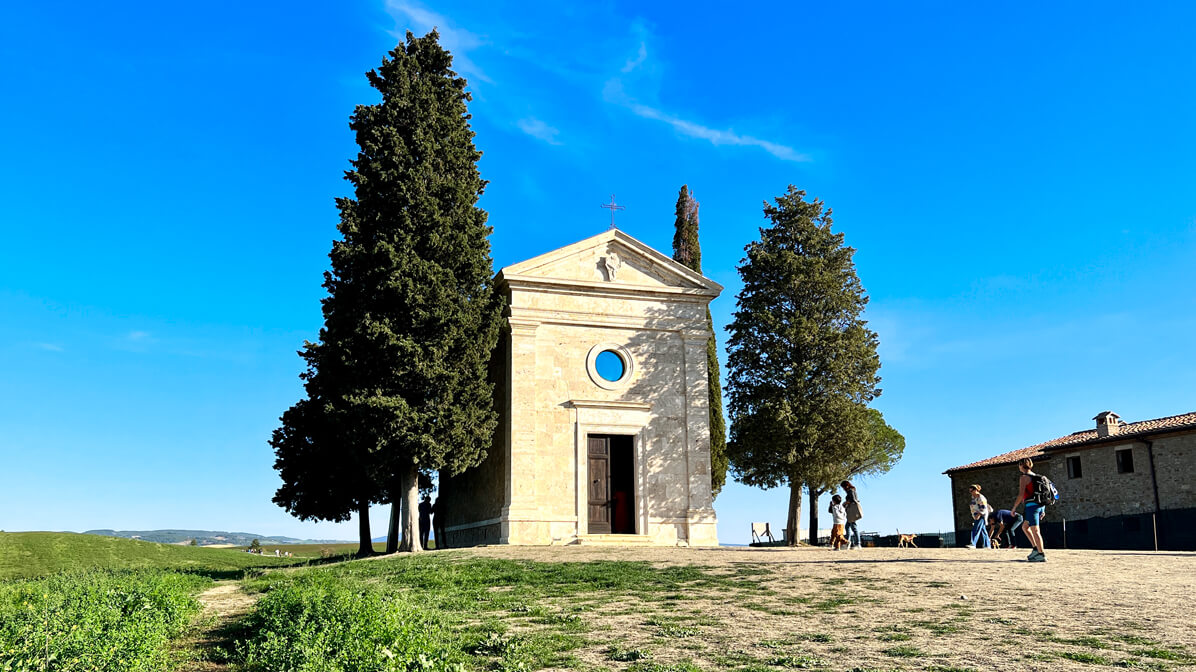 cappella Vitaleta in Val d'Orcia